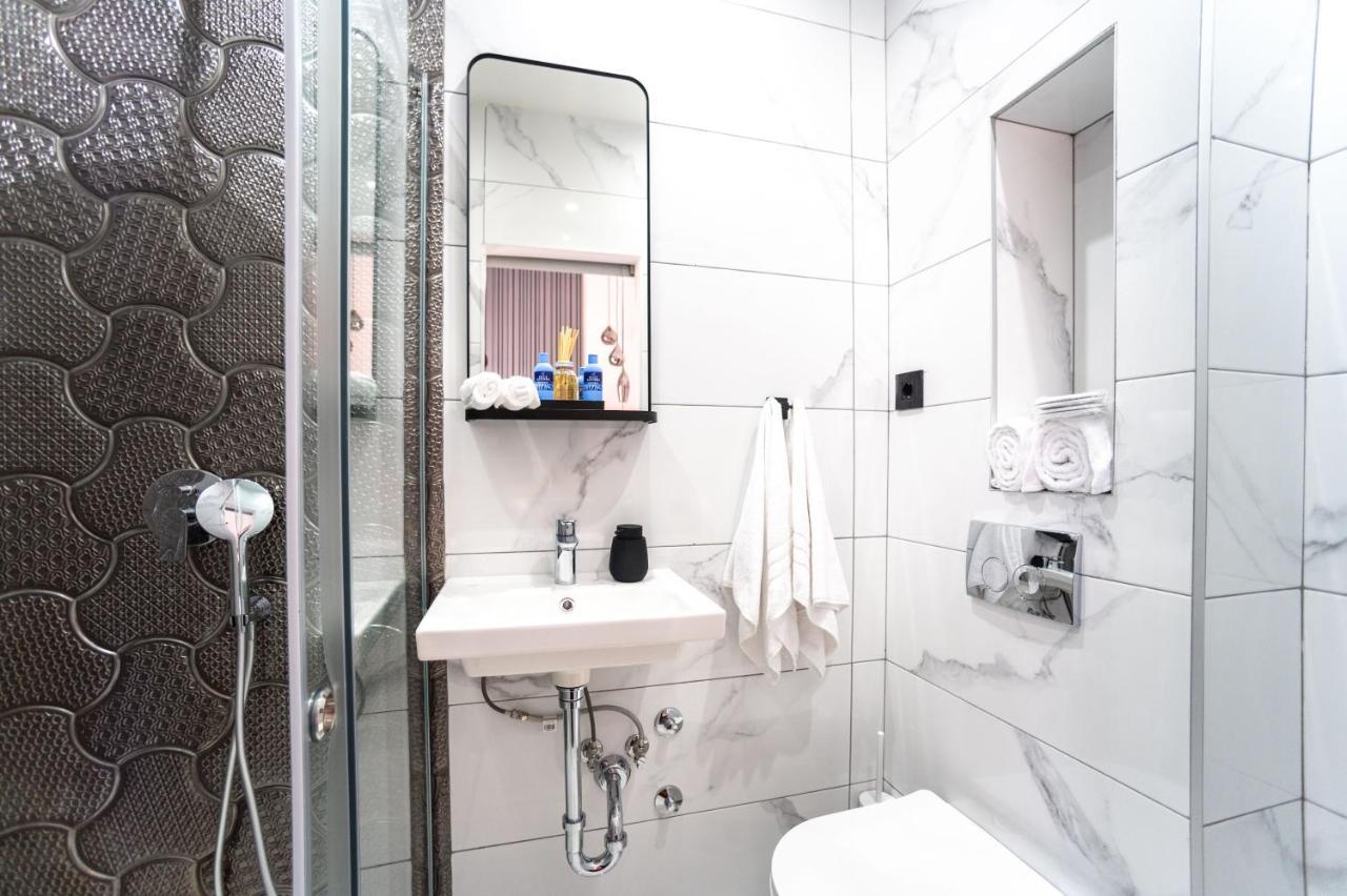 Natali Luxury Suites- Mini Rooms Белград Экстерьер фото
