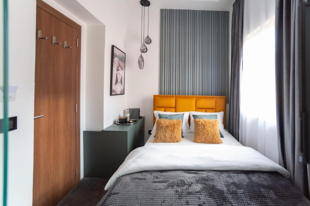 Natali Luxury Suites- Mini Rooms Белград Экстерьер фото