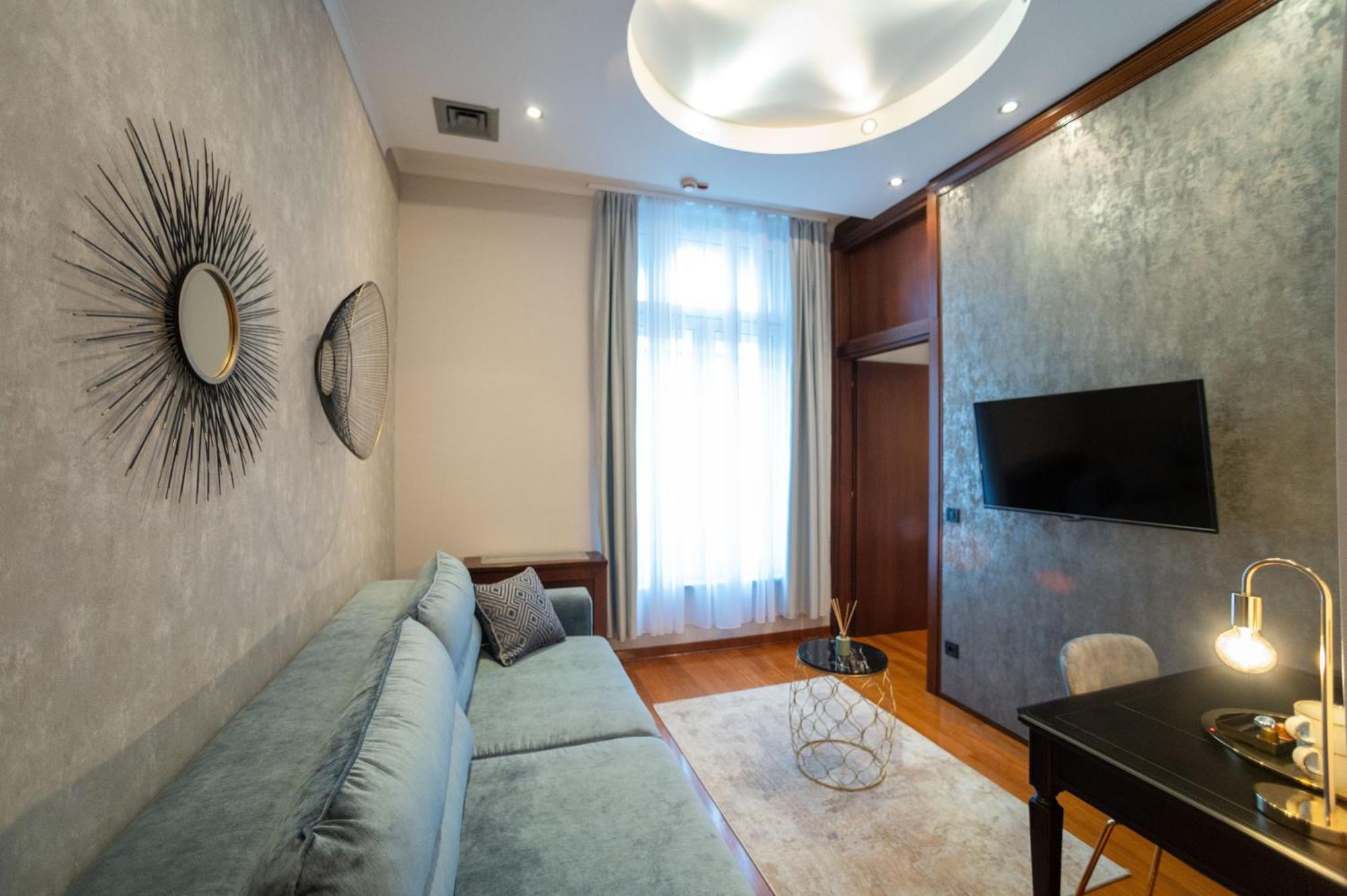 Natali Luxury Suites- Mini Rooms Белград Экстерьер фото